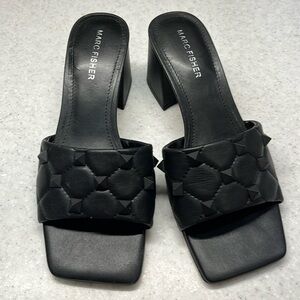 Marc Fisher black heeled shoe